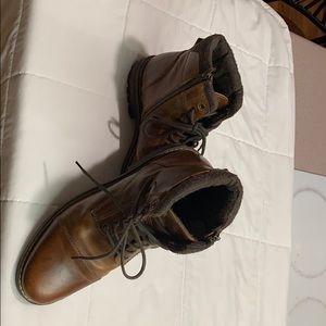 Men’s boots size 12